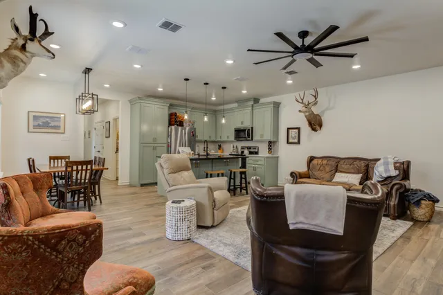 $259,000 | 61 Amesbury Court, Lubbock, TX 79416