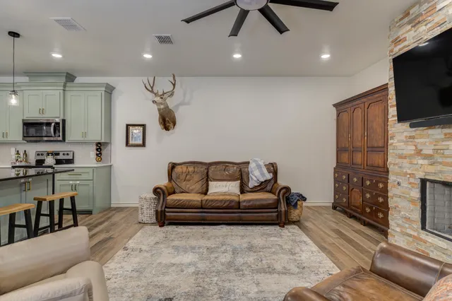 $259,000 | 61 Amesbury Court, Lubbock, TX 79416