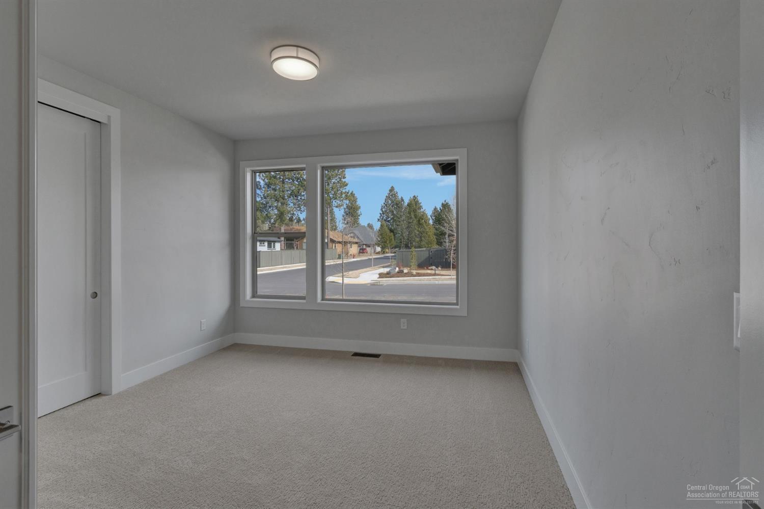 60865 Southwest Headwaters Loop Bend, OR 97702 - Photo 5 of 25 Gallery Image 5