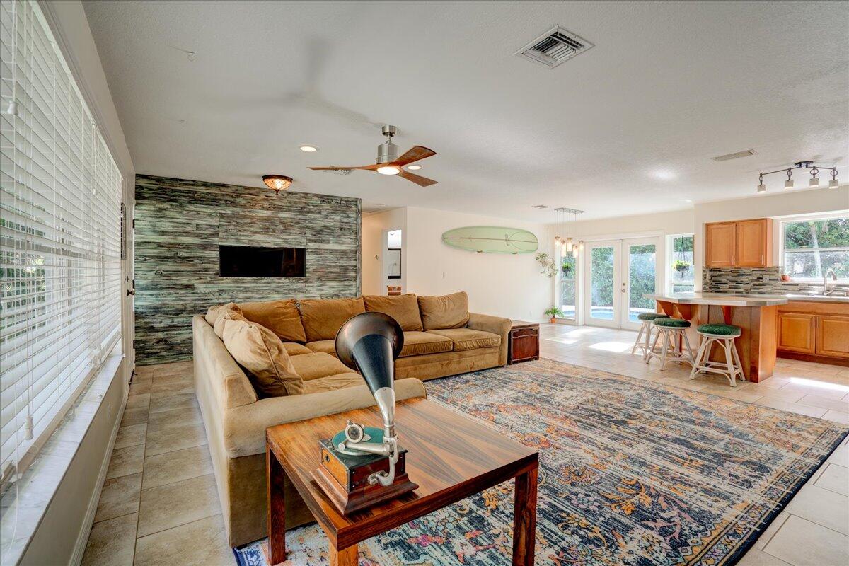 532 Southwest Timber Trail Stuart, FL 34997 - Photo 8 of 47 08-532 Timber Trail-22