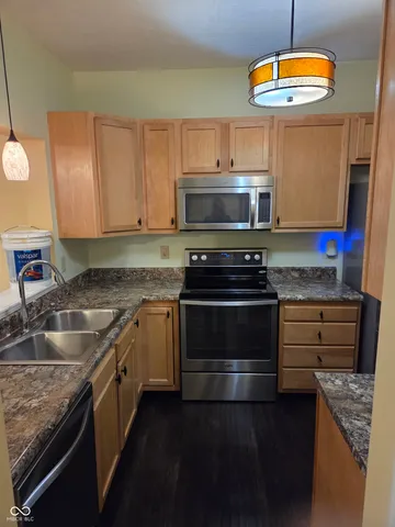 $1,700 | 1012 Grovewood Drive, Beech Grove, IN 46107