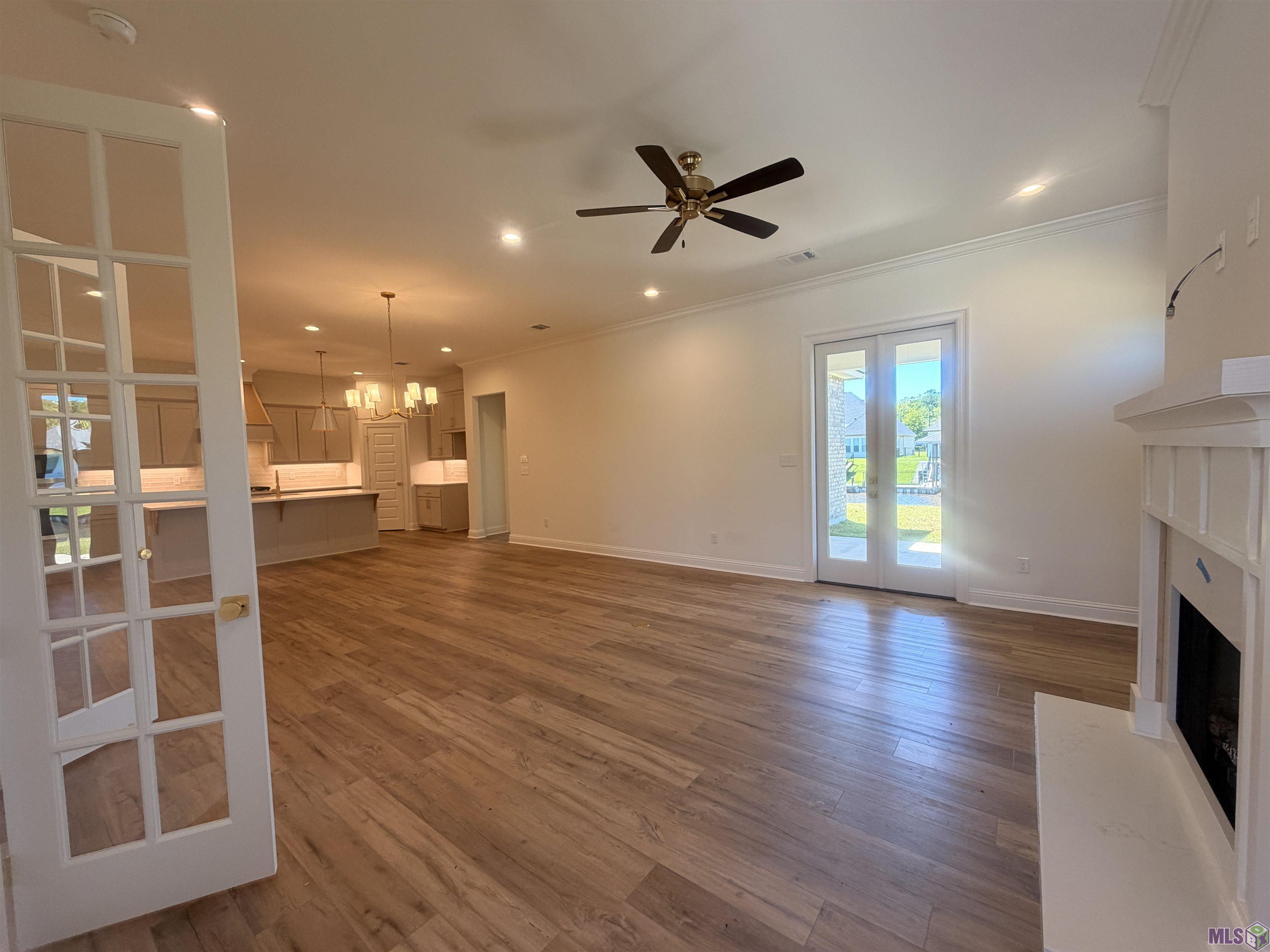 21457 Blue Fin Drive Springfield, LA 70462 - Photo 3 of 57