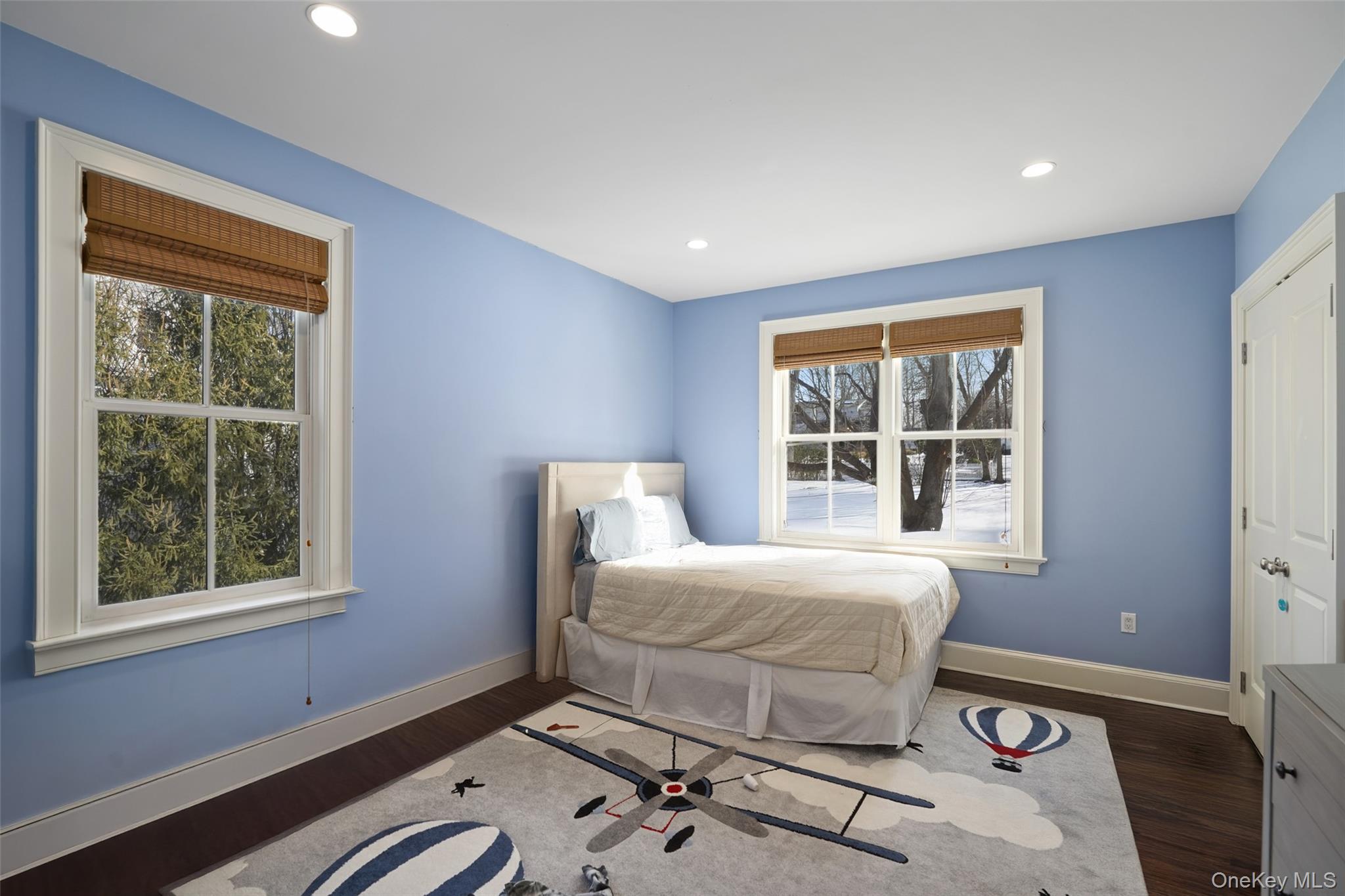 7 Emerald Woods Tarrytown, NY 10591 - Photo 24 of 34 Bedroom with Jack and Jill bath