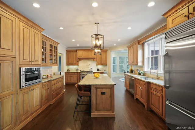 $2,500,000 | 7 Emerald Woods, Tarrytown, NY 10591