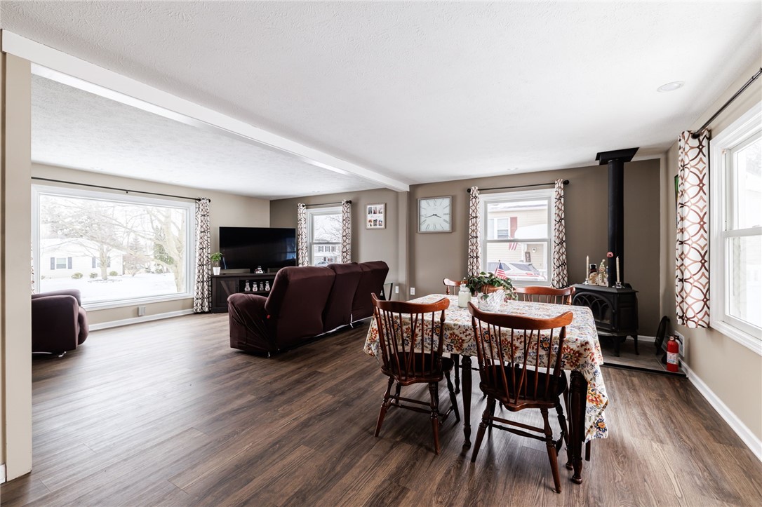 27 Parnell Drive Riga, NY 14428 - Photo 4 of 31