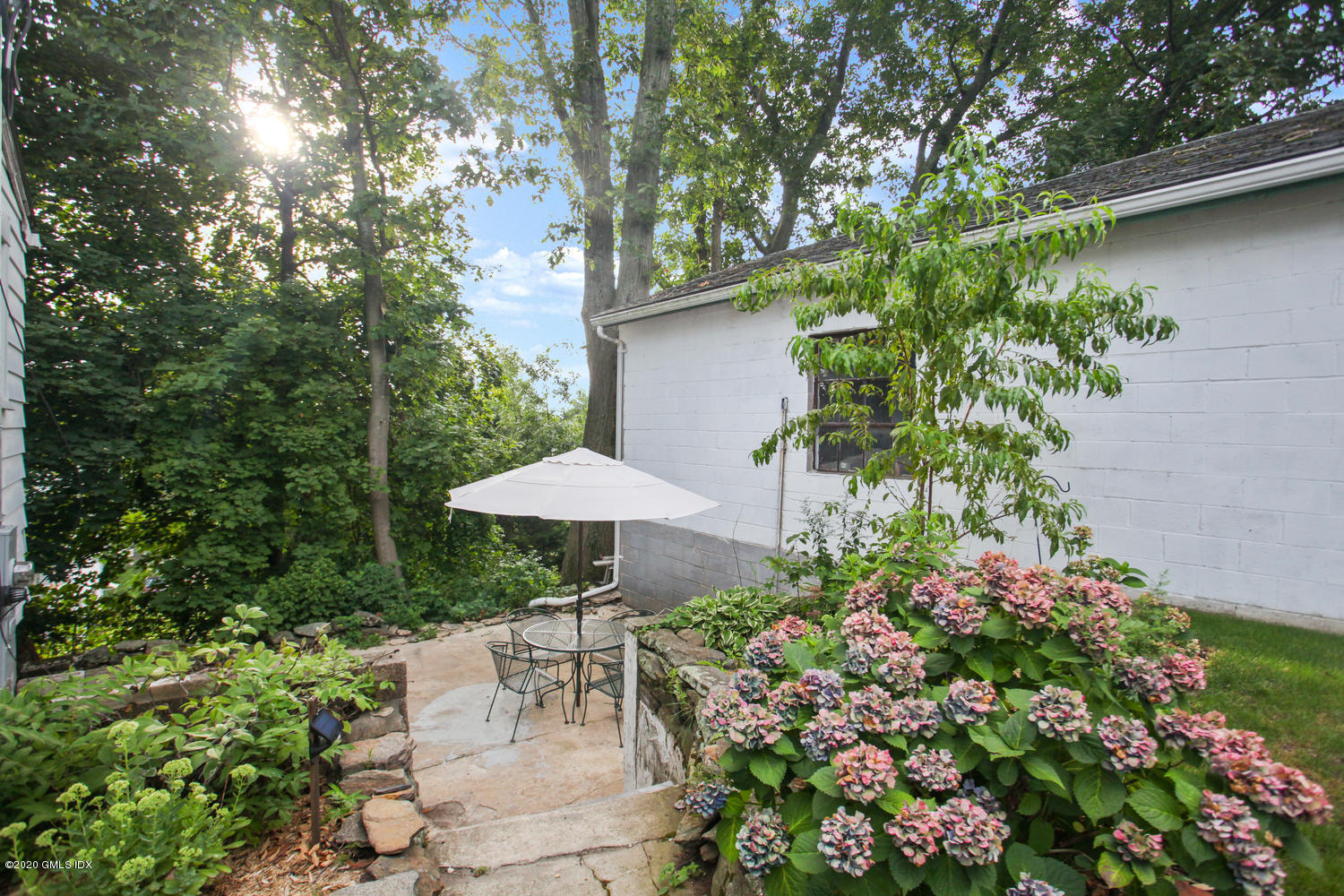 65 Old Field Point Road Greenwich, CT 06830 - Photo 35 of 43 65 Old Field Point Rd-large-038-010-007-