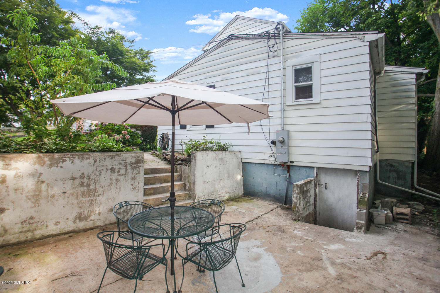 65 Old Field Point Road Greenwich, CT 06830 - Photo 36 of 43 65 Old Field Point Rd-large-039-013-008-