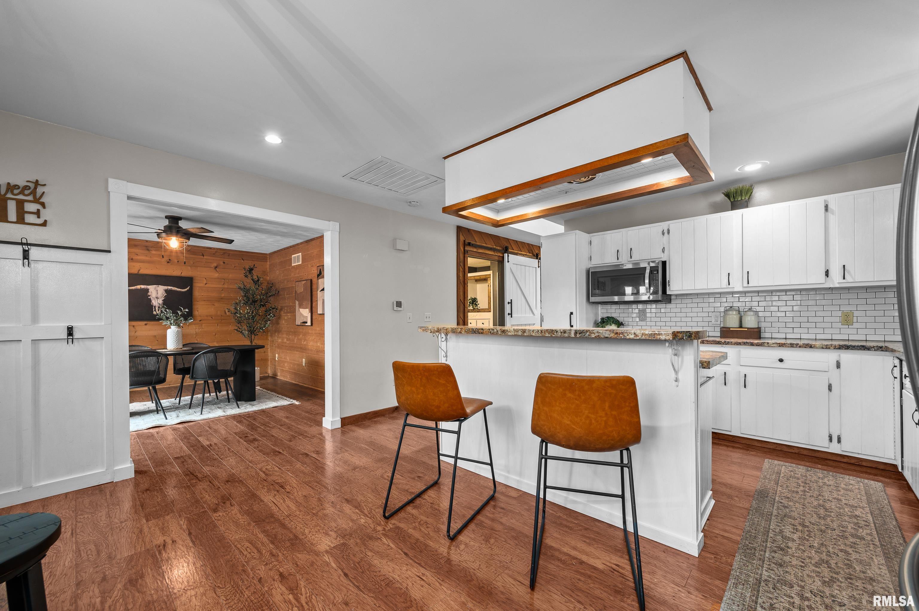 4723 28th Avenue Moline, IL 61265 - Photo 12 of 42