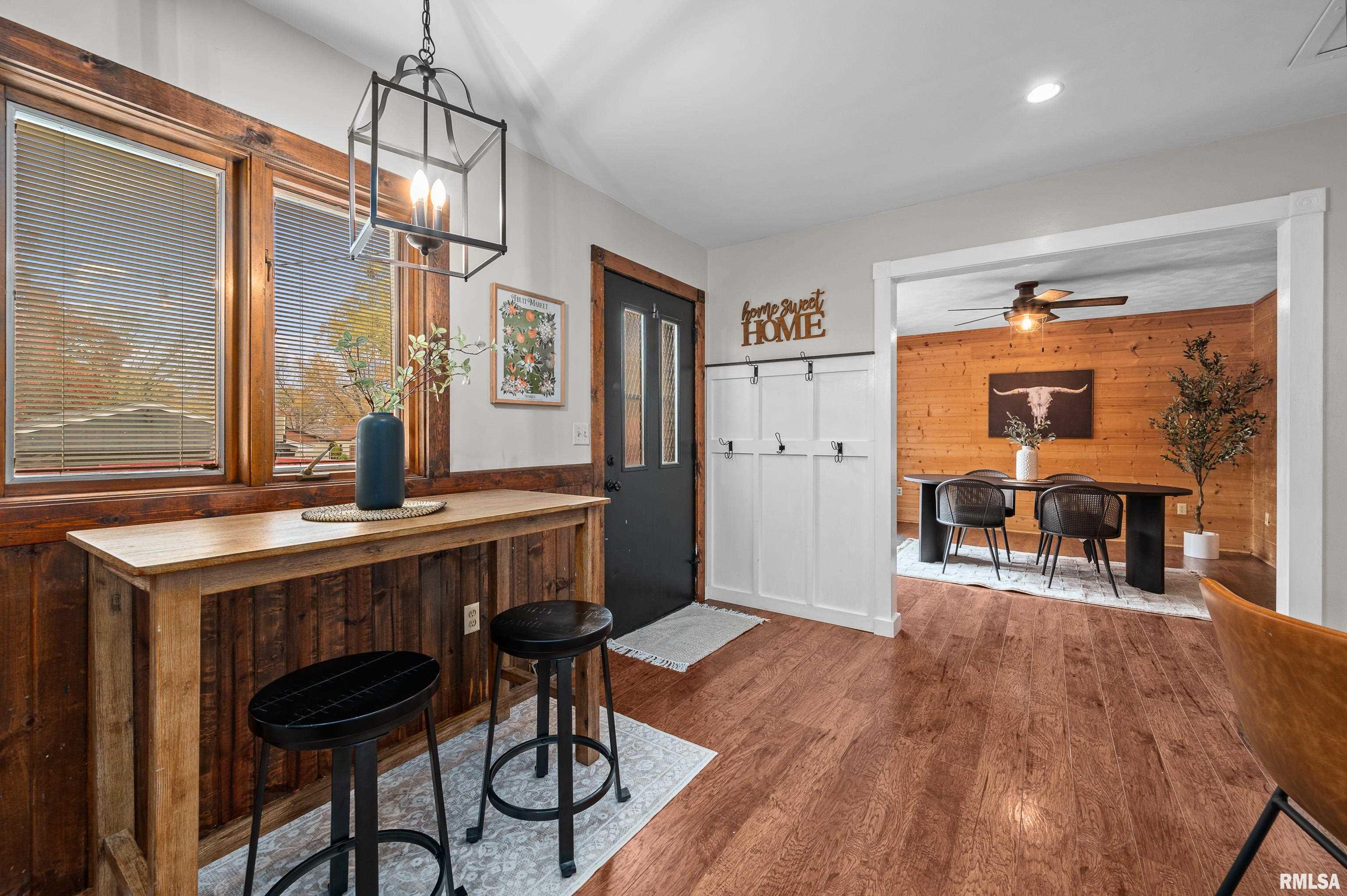 4723 28th Avenue Moline, IL 61265 - Photo 13 of 42