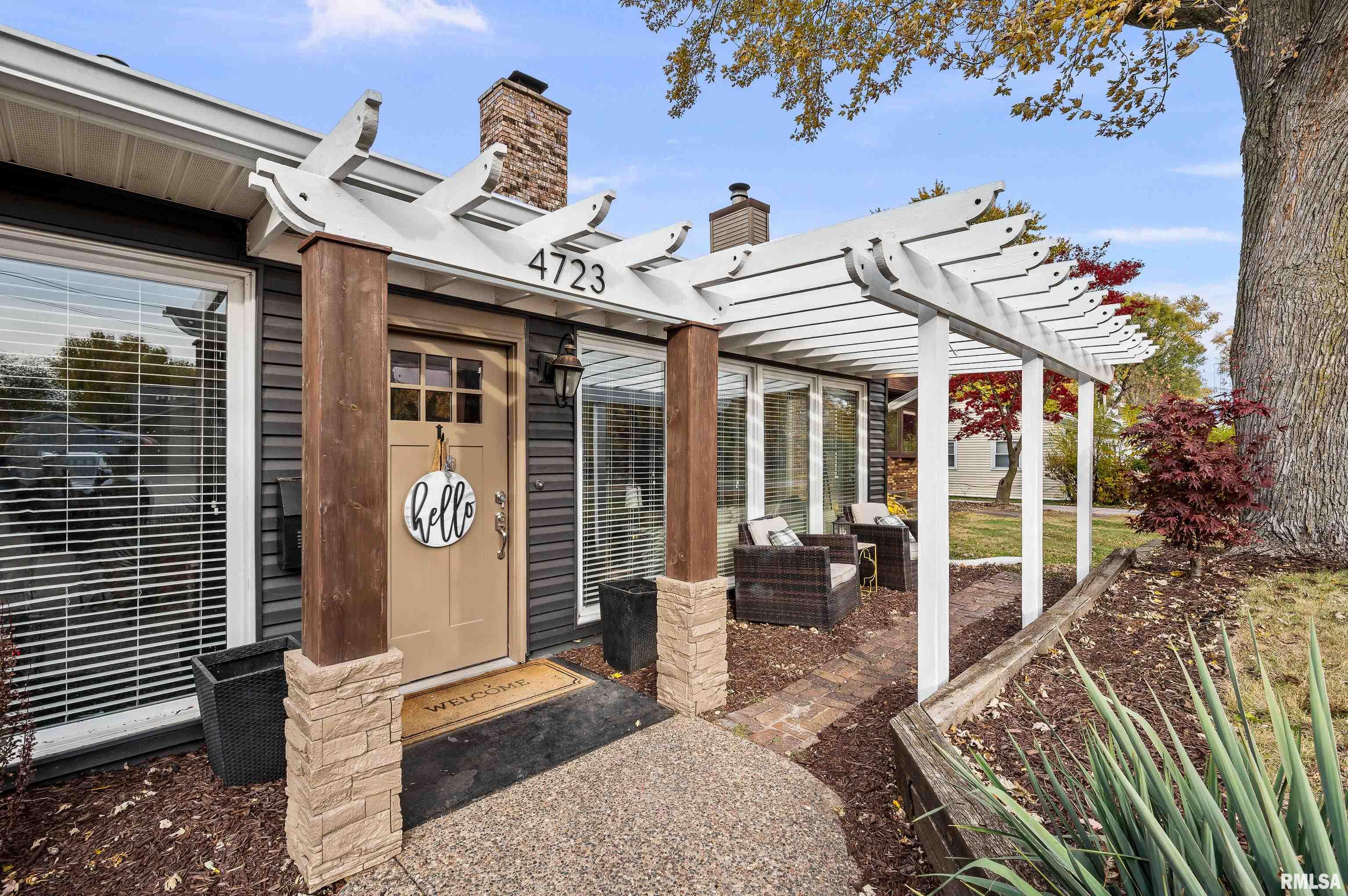 4723 28th Avenue Moline, IL 61265 - Photo 2 of 42