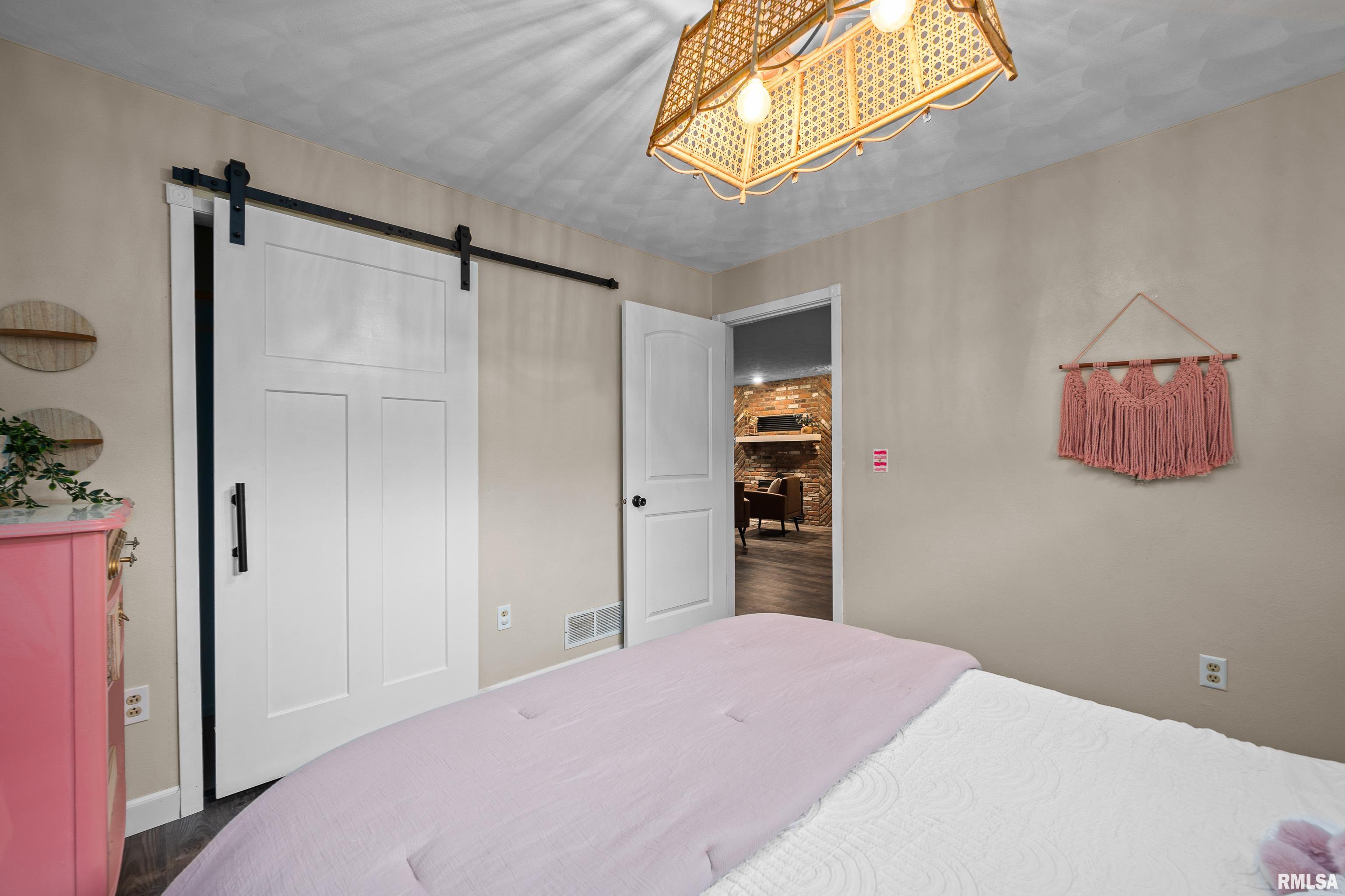 4723 28th Avenue Moline, IL 61265 - Photo 32 of 42