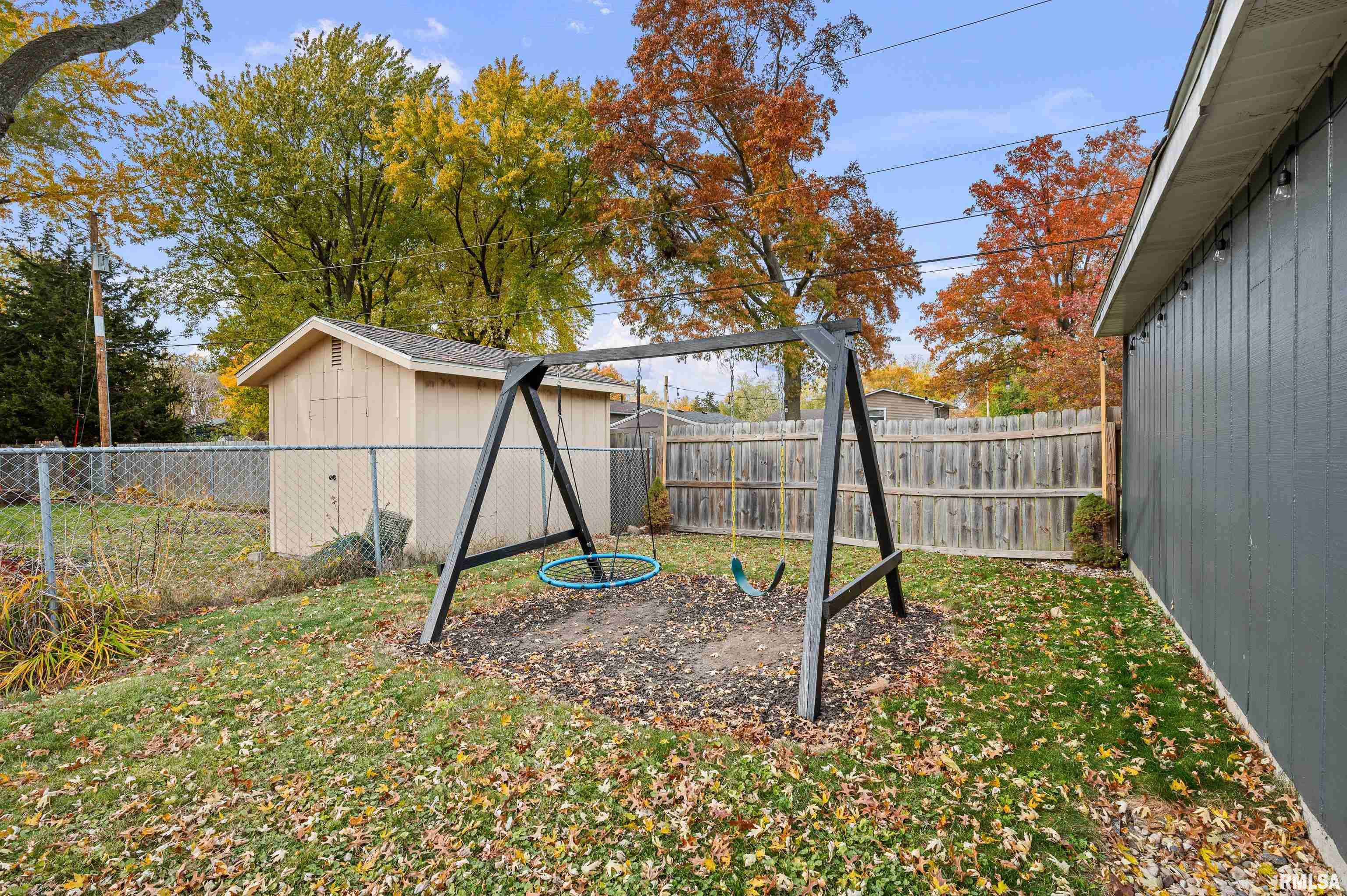 4723 28th Avenue Moline, IL 61265 - Photo 37 of 42