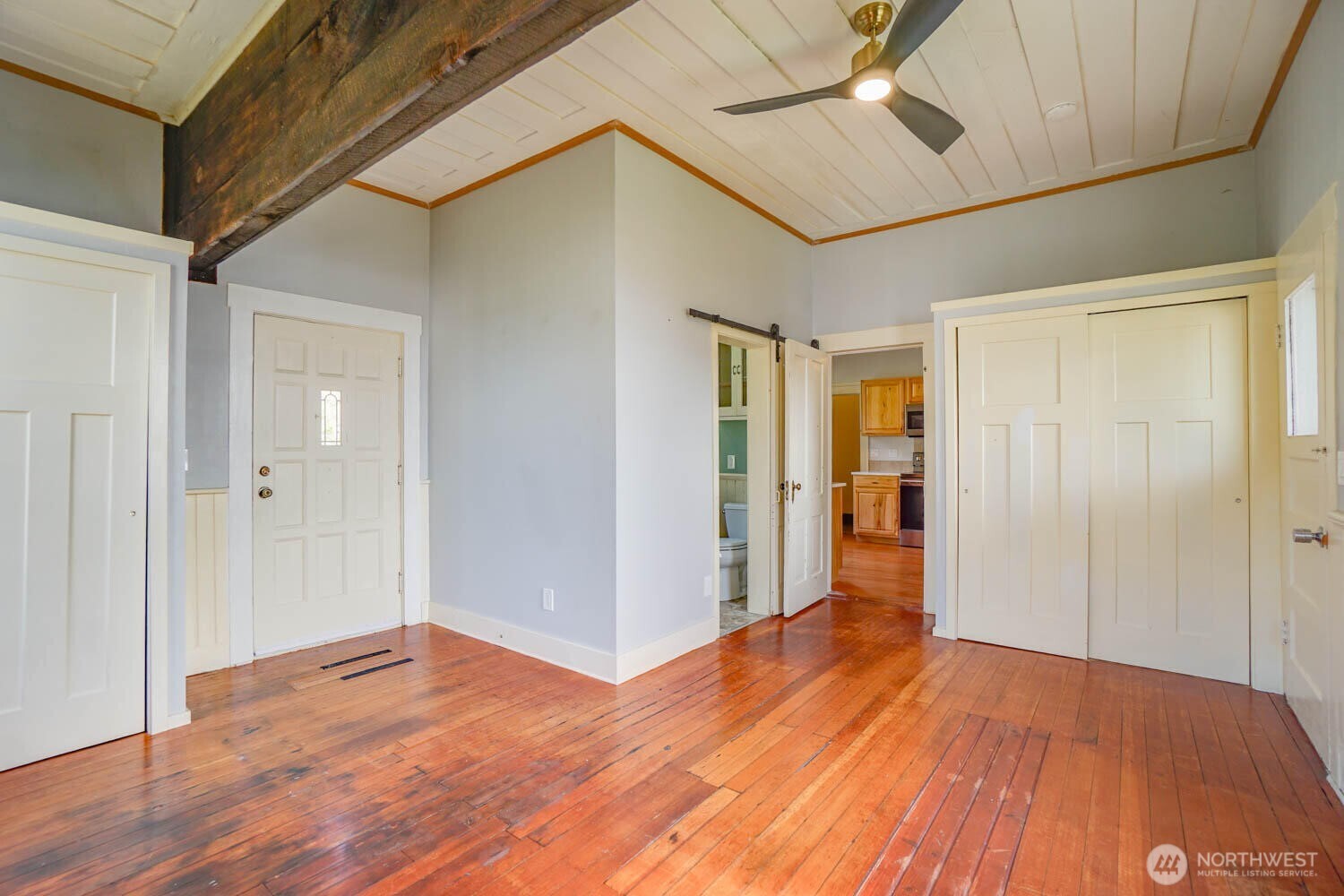 99 Main Street Cathlamet, WA 98612 - Photo 11 of 36