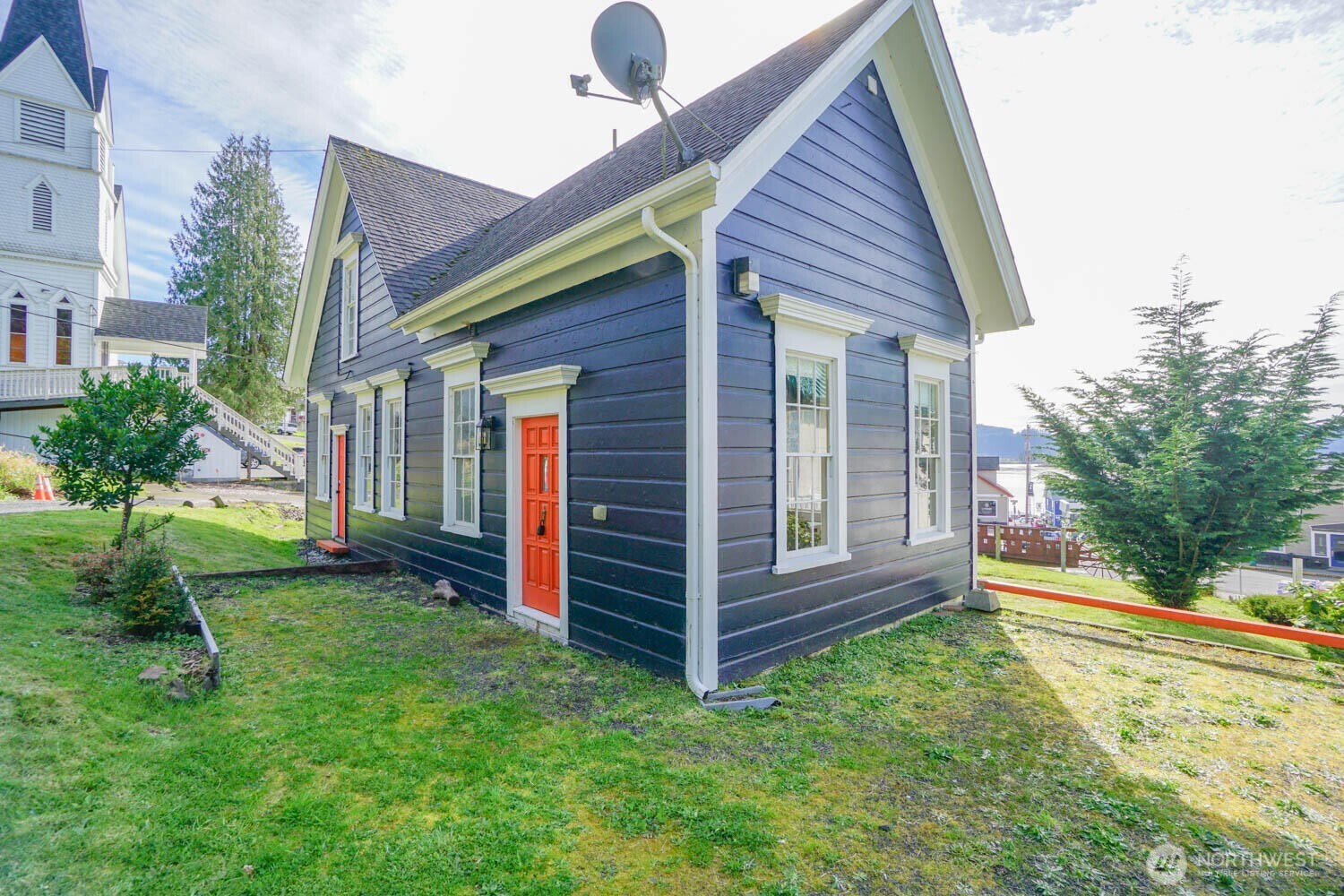 99 Main Street Cathlamet, WA 98612 - Photo 35 of 36