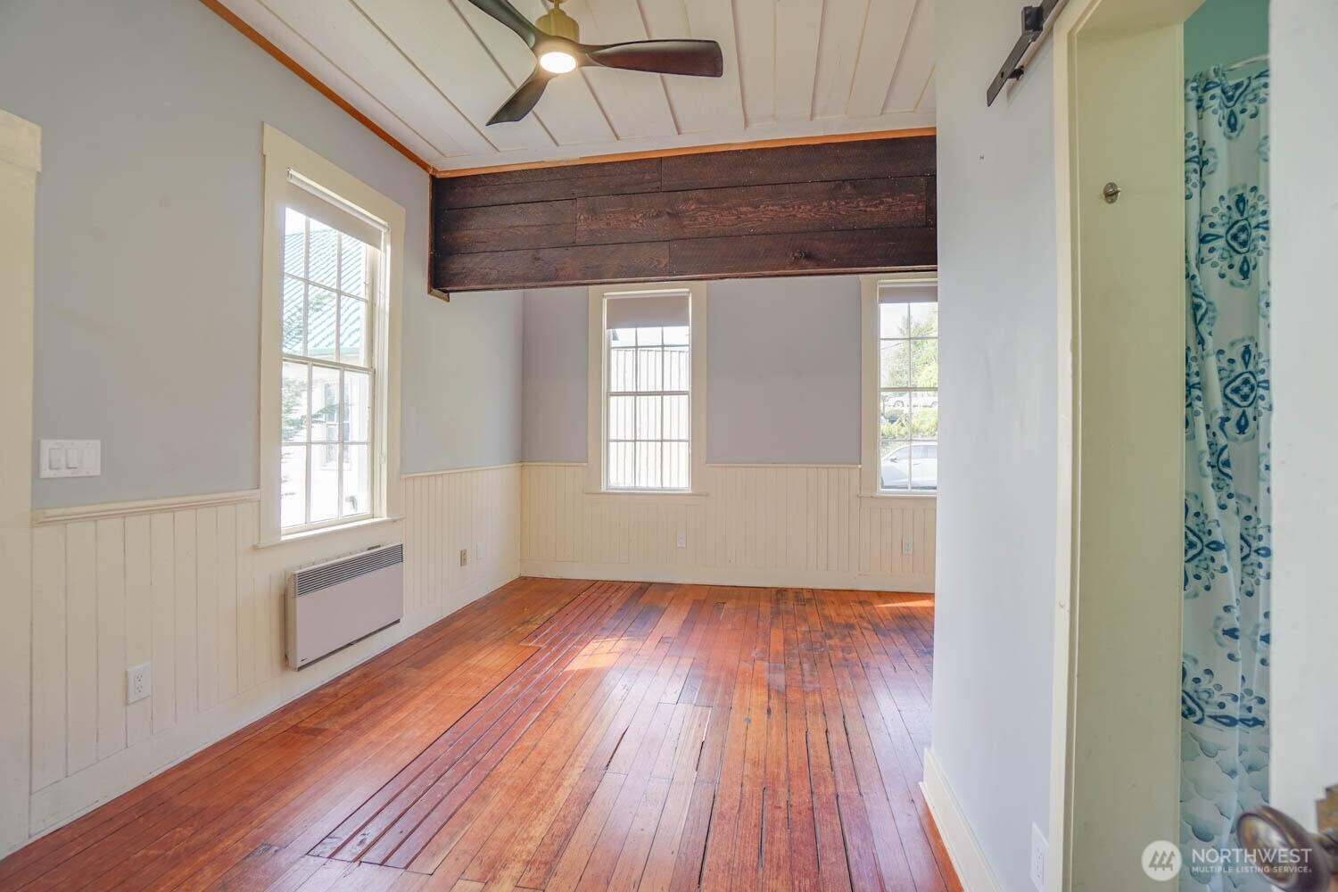 99 Main Street Cathlamet, WA 98612 - Photo 10 of 36