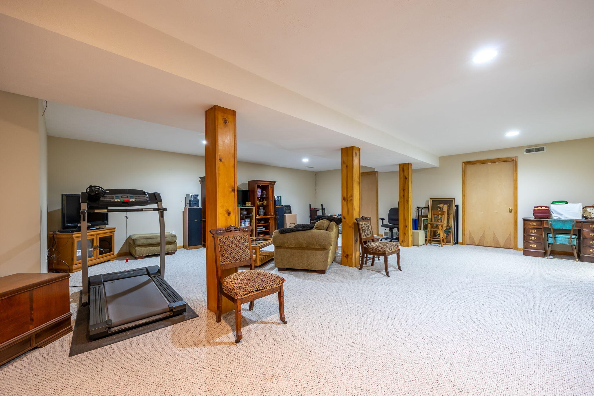 7240 River Ridge Road Canadian Lakes, MI 49346 - Photo 29 of 39 27-web-or-mls-5L7A8953-HDR