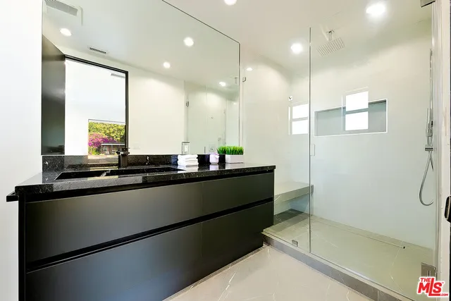 $14,995 | 1855 Stearns Drive, Los Angeles, CA 90035