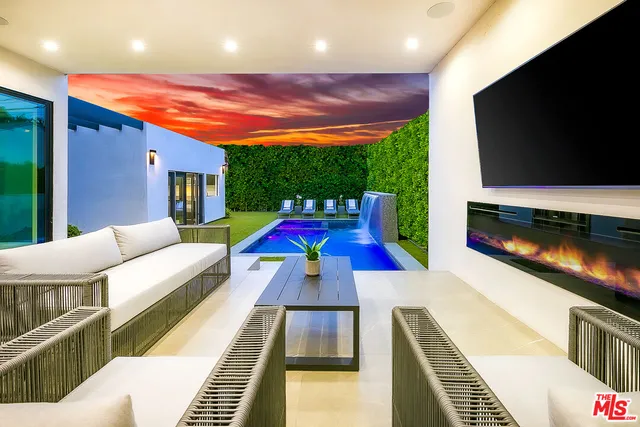 $14,995 | 1855 Stearns Drive, Los Angeles, CA 90035