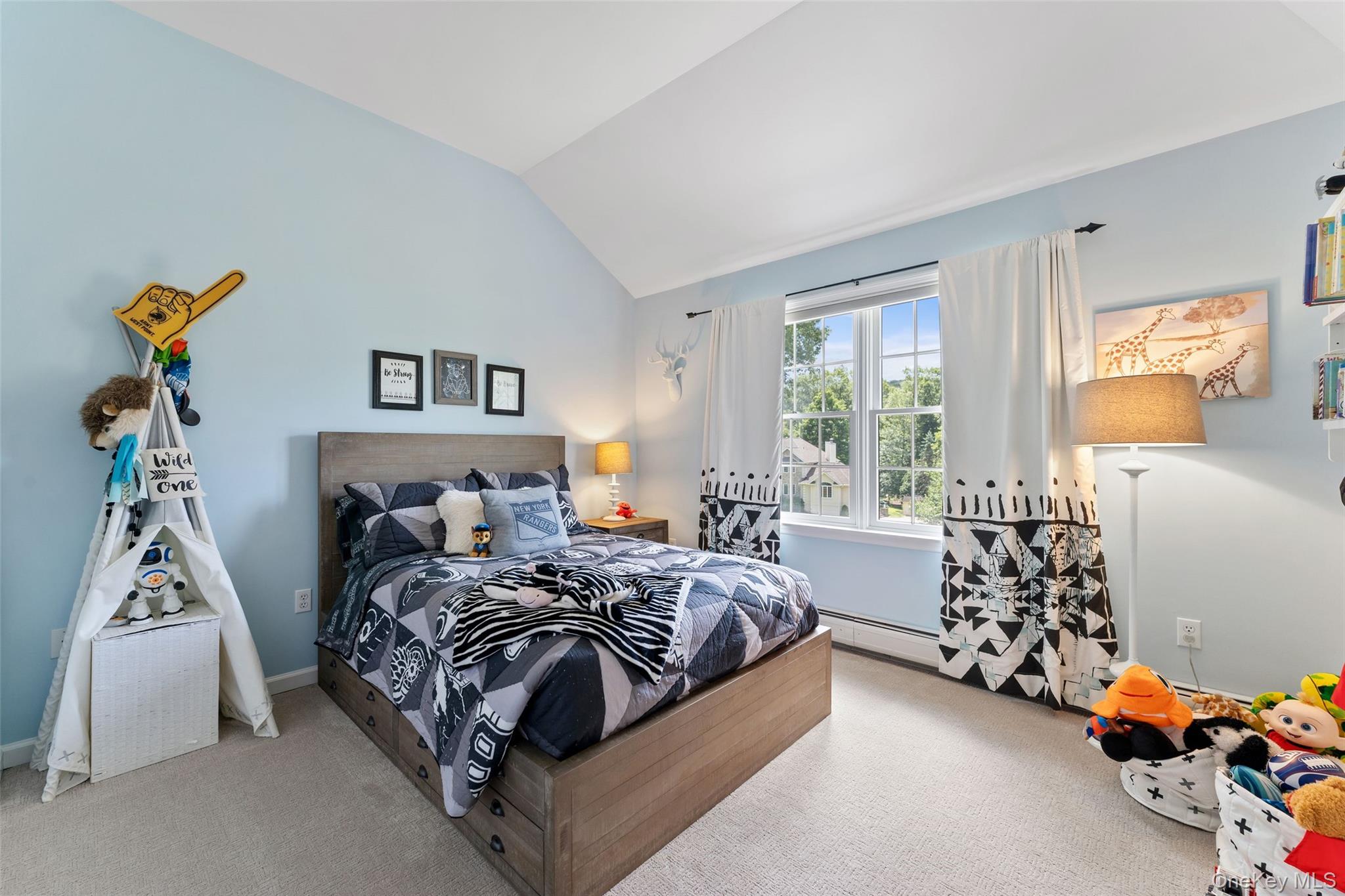 22 Perrin's Peak Road Stony Point, NY 10980 - Photo 41 of 47 Carpeted bedroom with vaulted ceiling and baseboards