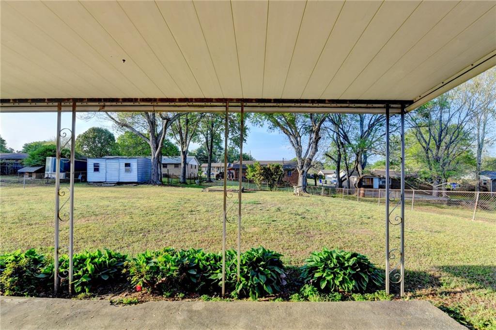 1071 Mountain View Road Northwest Conyers, GA 30012 - Photo 35 of 41