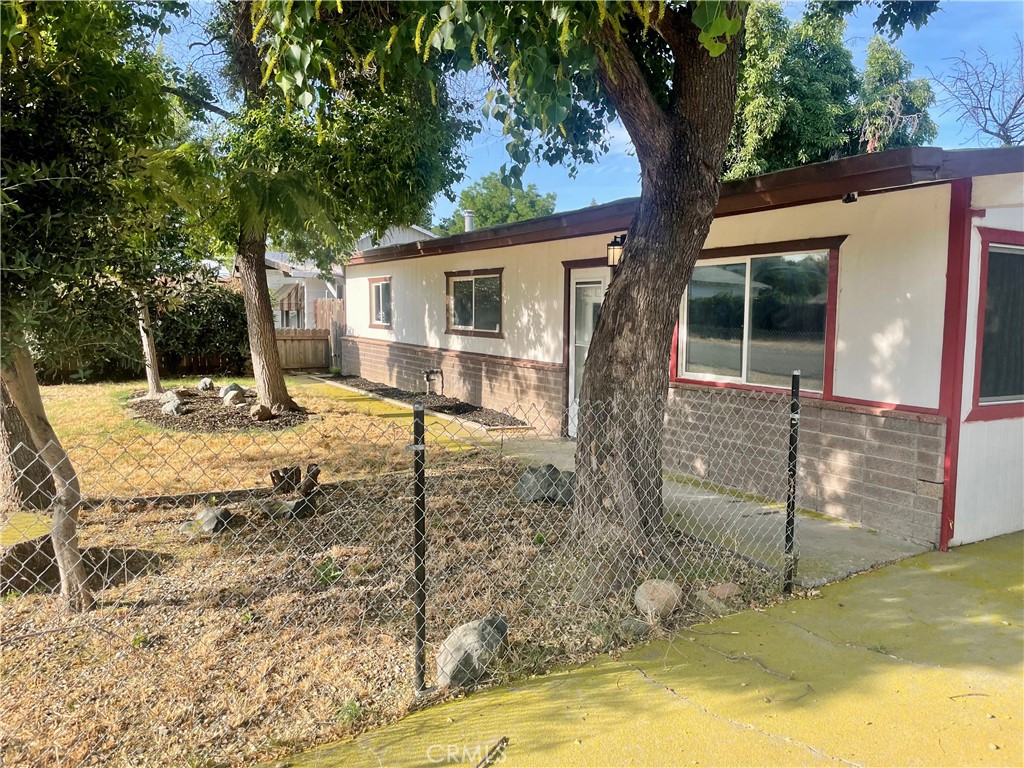 2441 Madrone Street Sutter, CA 95982 - Photo 38 of 45 a backyard of a house with yard and outdoor seating