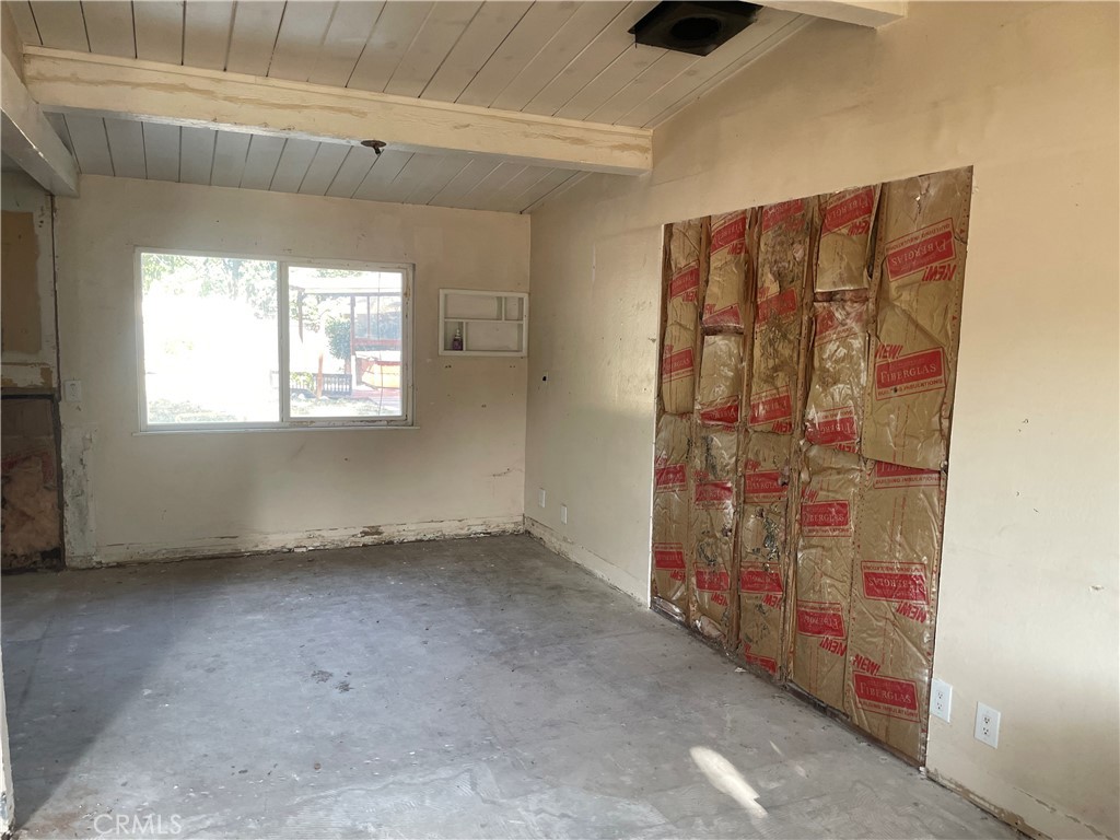 2441 Madrone Street Sutter, CA 95982 - Photo 5 of 45 a view of an empty room with a window