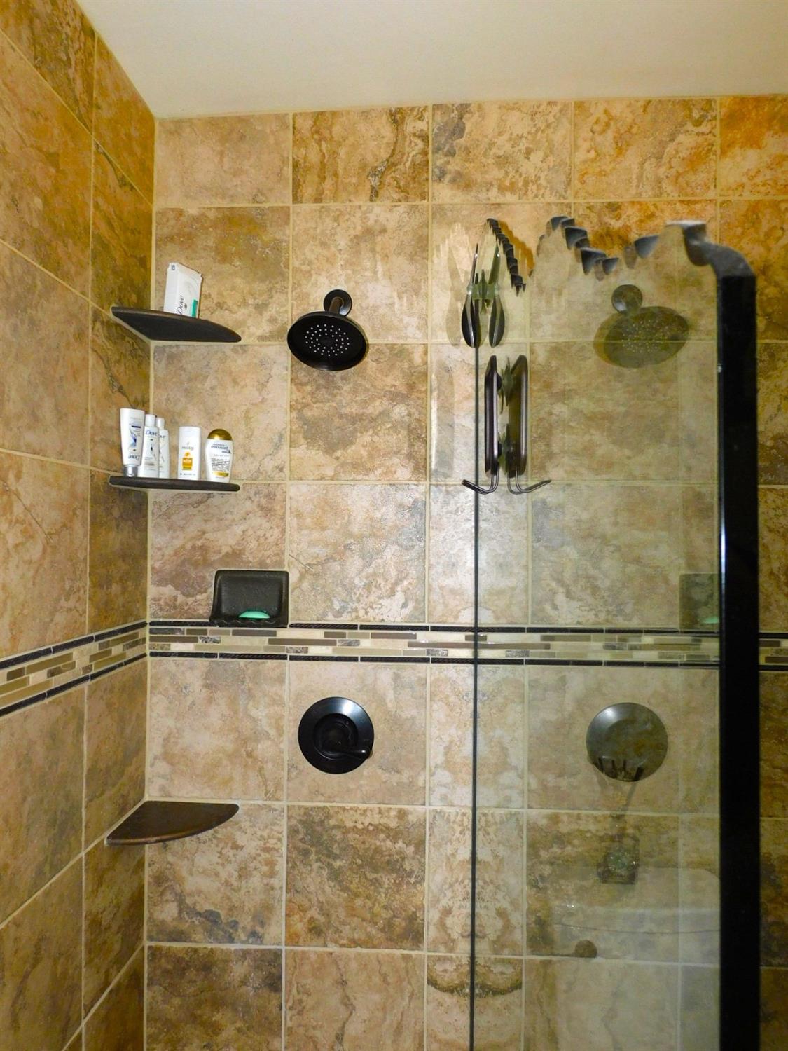 5383 Dream Ranch Circle Placerville, CA 95667 - Photo 44 of 91 a bathroom with a shower