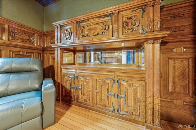 $899,000 | 280 Pine Ridge Road, Cheektowaga, NY 14225