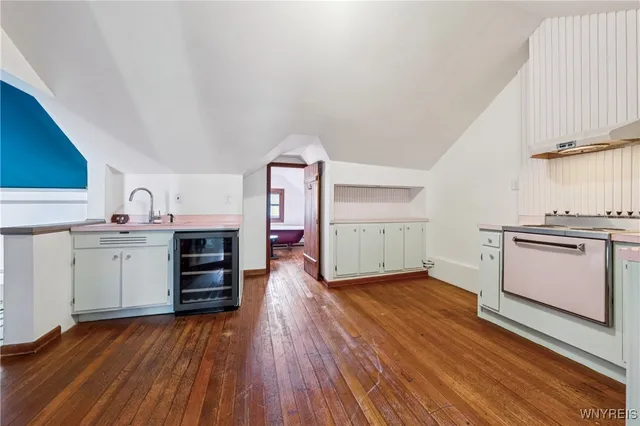 $899,000 | 280 Pine Ridge Road, Cheektowaga, NY 14225