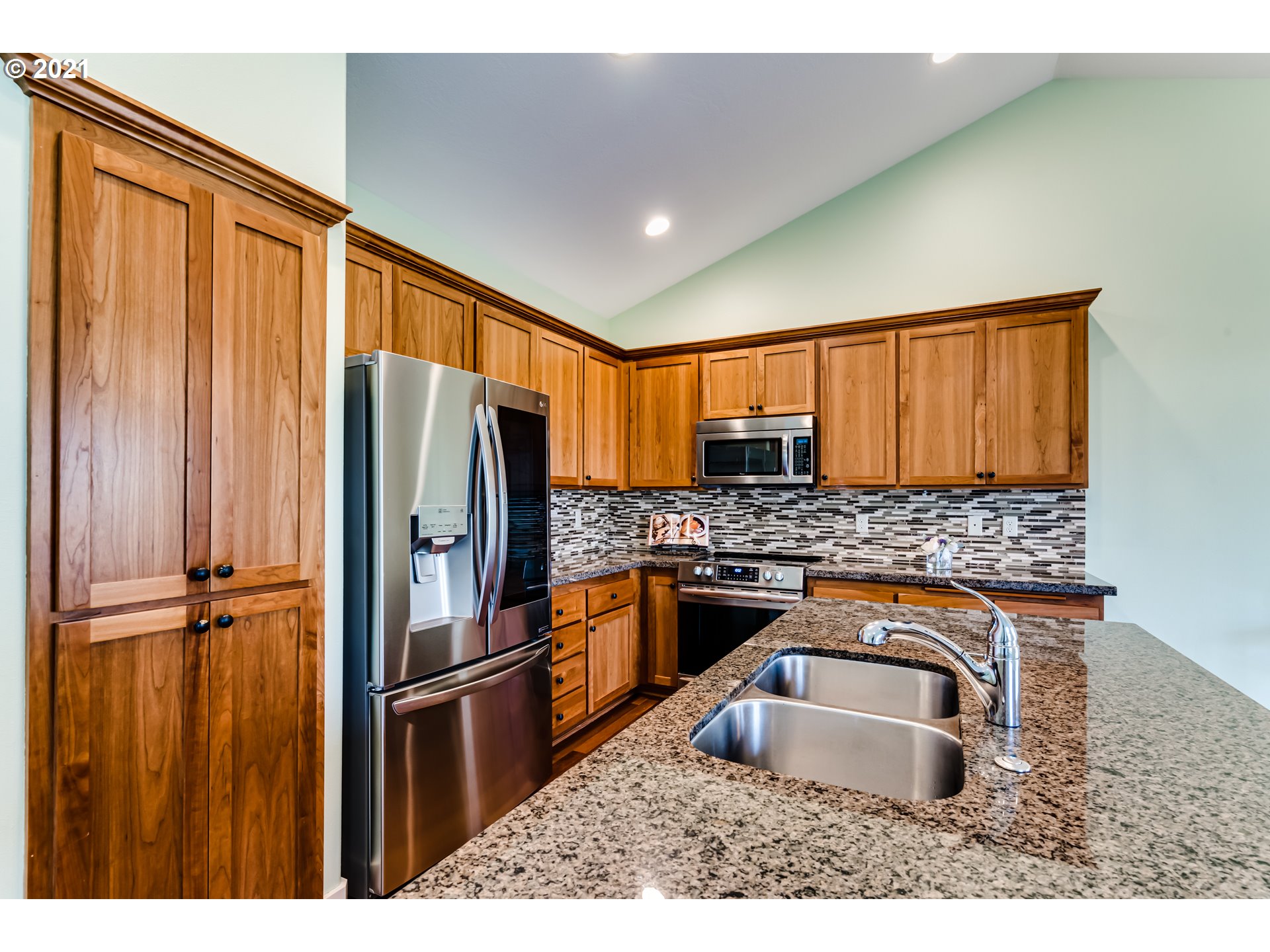 1182 South 41st Place Springfield, OR 97478 - Photo 5 of 20