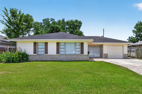 $164,500 | 3218 Grant Street, Pasadena, TX 77503