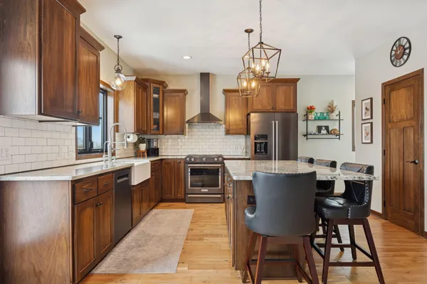 $1,399,000 | 1744 County Road 7 Northwest, Maple Lake, MN 55358