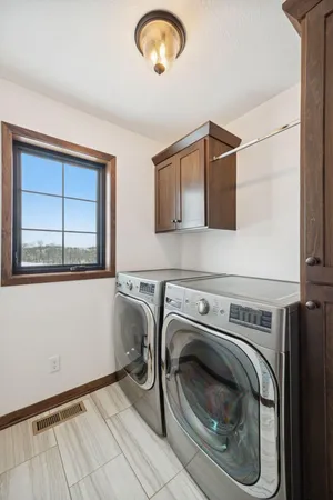 $1,399,000 | 1744 County Road 7 Northwest, Maple Lake, MN 55358