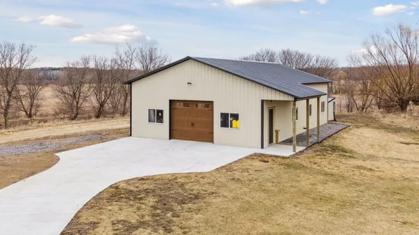 $1,399,000 | 1744 County Road 7 Northwest, Maple Lake, MN 55358