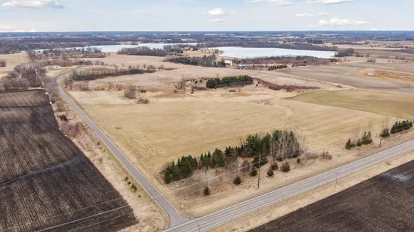 $1,399,000 | 1744 County Road 7 Northwest, Maple Lake, MN 55358