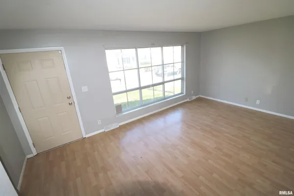 $115,000 | 3820 West Carmel Avenue, Peoria, IL 61615