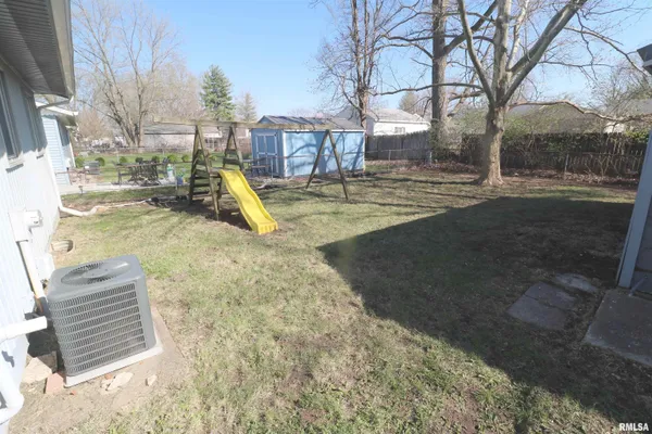 $115,000 | 3820 West Carmel Avenue, Peoria, IL 61615