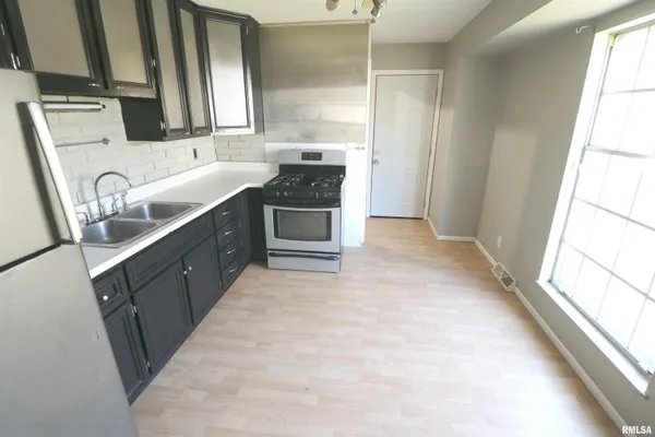 $115,000 | 3820 West Carmel Avenue, Peoria, IL 61615