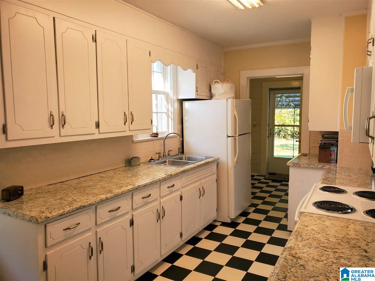 5088 Pleasant Hill Road Bessemer, AL 35022 - Photo 9 of 16