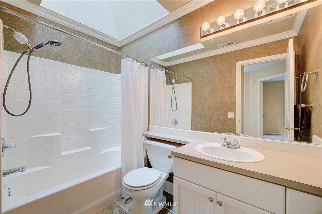 606 228th Street Southwest, Unit J202 Bothell, WA 98021 - Photo 27 of 35 Gallery Image 27
