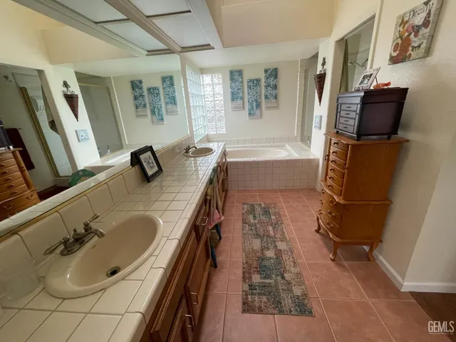 $529,900 | Undisclosed Address, Bakersfield, CA 93311