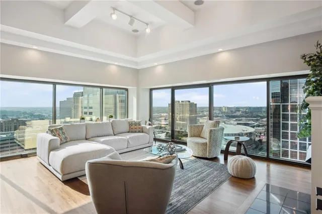 $519,000 | 1101 Walnut Street, Unit 1809, Kansas City, MO 64106