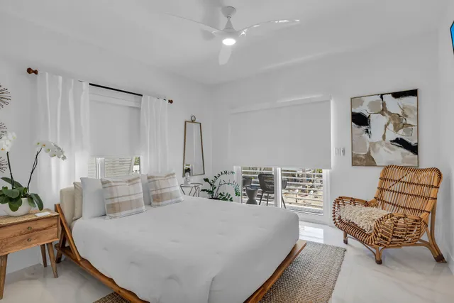 a view of a hallway with windows