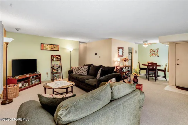 $238,900 | 18 Northrup Drive, Unit 201, Brick, NJ 08724
