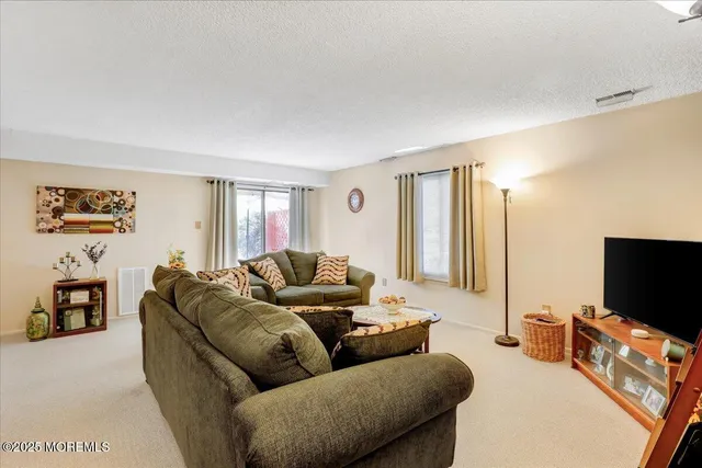 $238,900 | 18 Northrup Drive, Unit 201, Brick, NJ 08724