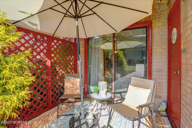 $238,900 | 18 Northrup Drive, Unit 201, Brick, NJ 08724