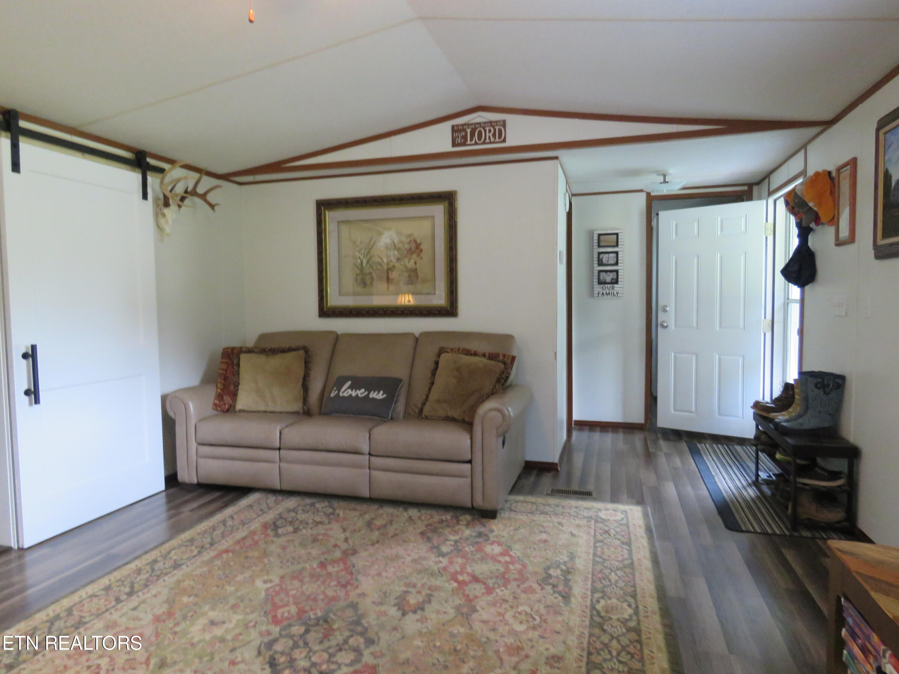 1971 Pollard Road Walling, TN 38587 - Photo 8 of 32 3