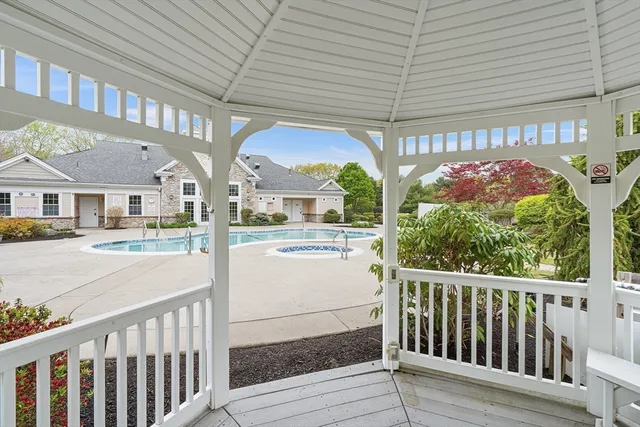 $689,000 | 428 John Mahar Highway, Unit 301, Braintree, MA 02184