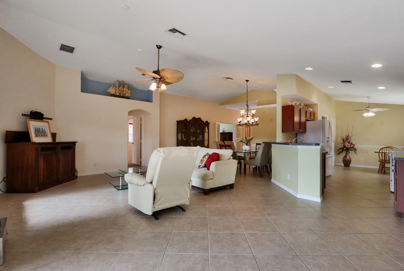 12166 Roma Road Boynton Beach, FL 33437 - Photo 8 of 42 12166 Roma Road
