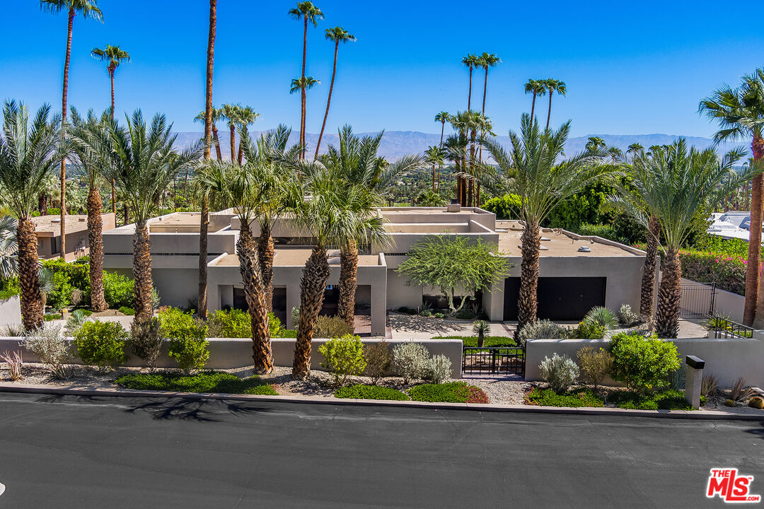 70368 Calico Road Rancho Mirage, CA 92270 - Photo 2 of 43 Gallery Image 2